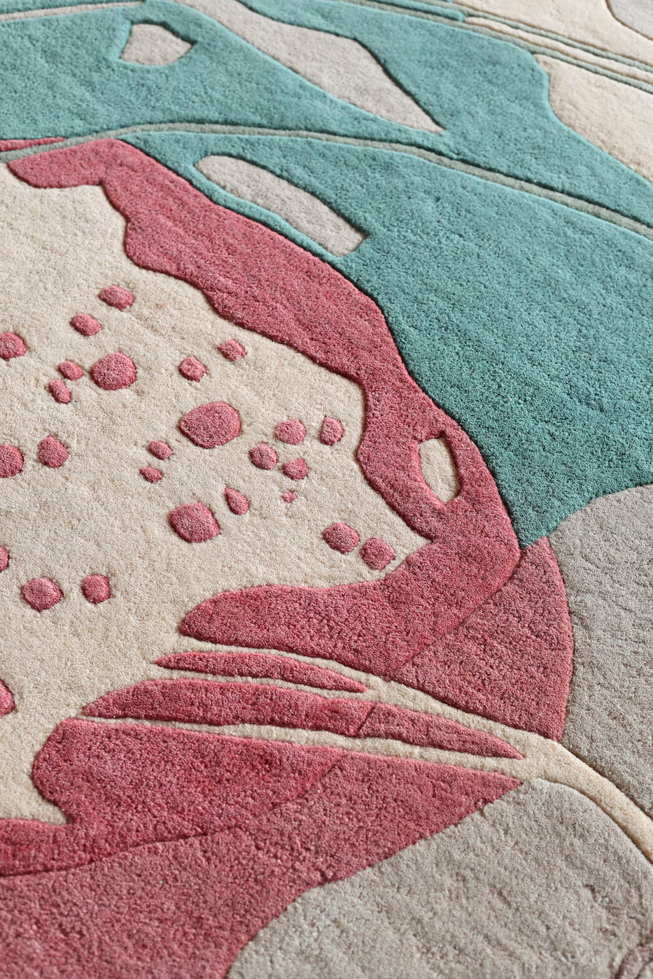 The Flora Swirl Hand-Tufted Rug