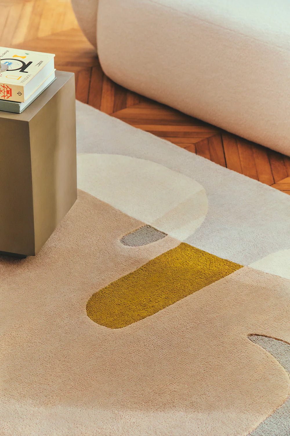 Soft Beige Contemporary Designer Carpet