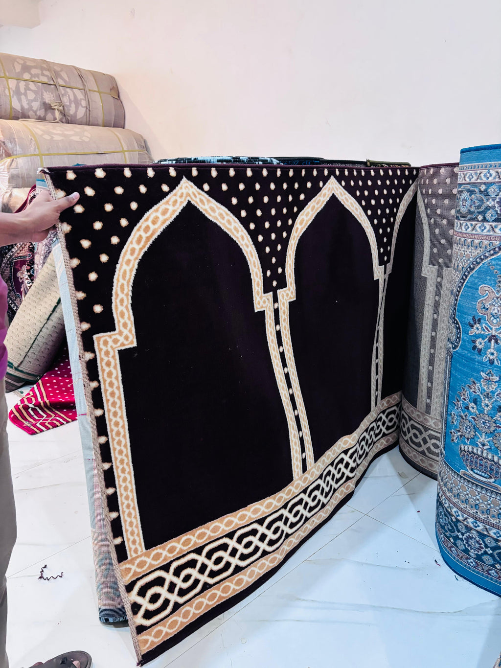 Prayer Hall Carpet Roll – Islamic Namaz Flooring Rug