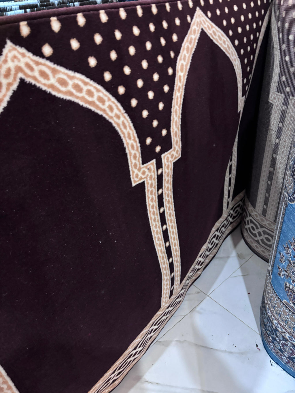 Prayer Hall Carpet Roll – Islamic Namaz Flooring Rug
