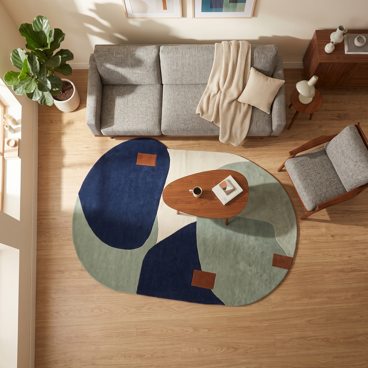 Modern Organic Abstract Irregular Shape Rug