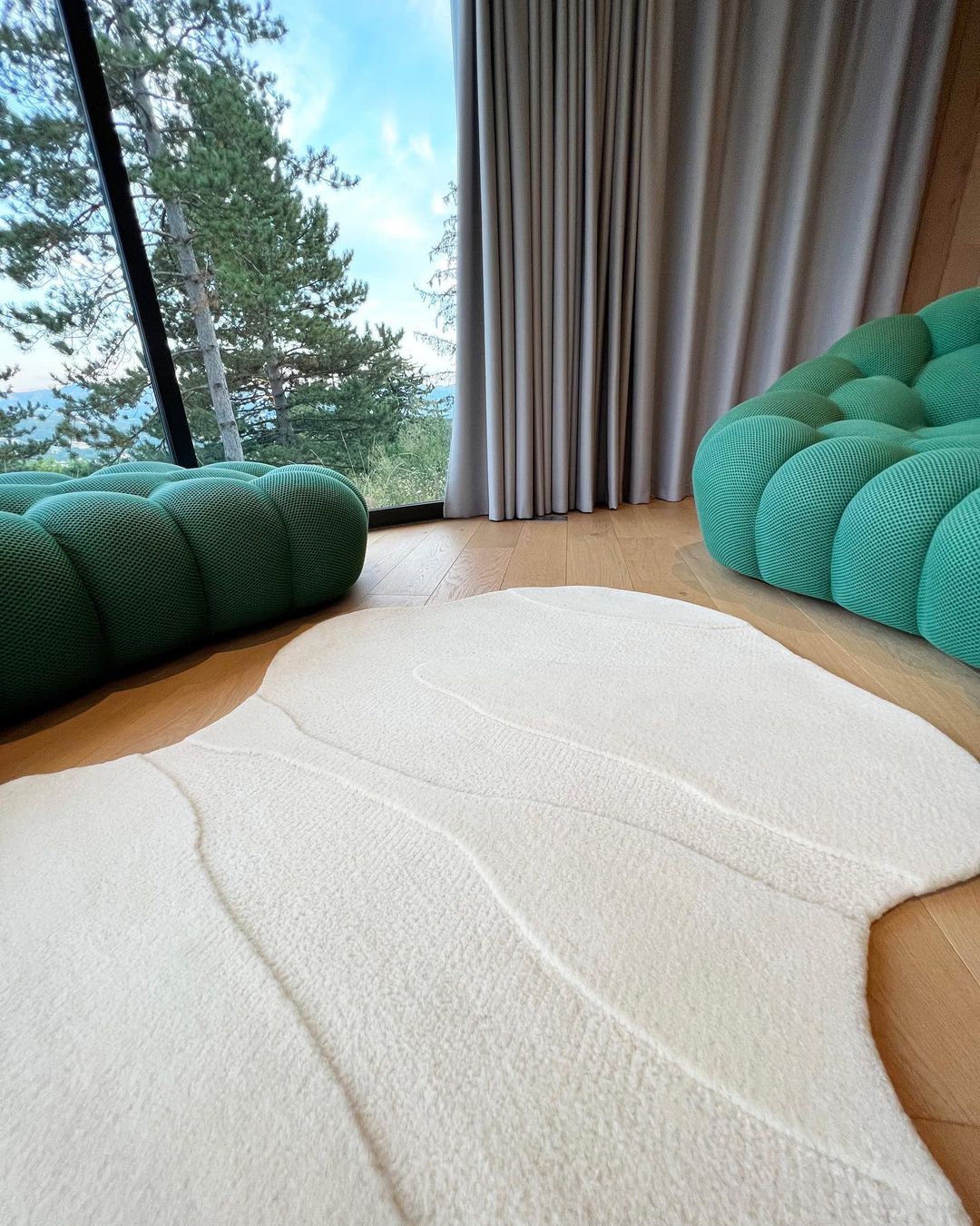 Ivory Contemporary Sculpted Irregular Rug