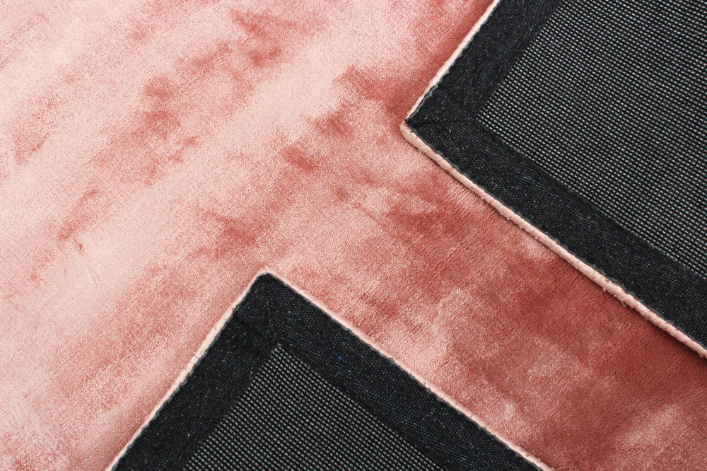 Textured Dusty Mauve Pink Abrash Wash Viscose Carpet