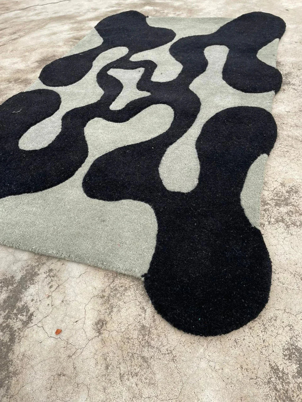 Grey Organic Morph Abstract New Zealand Rug