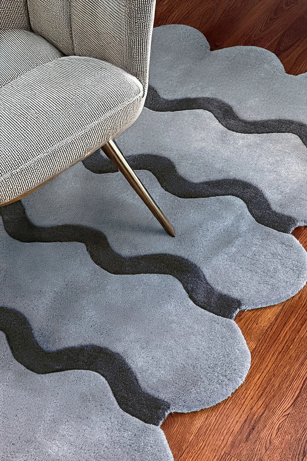 Abstract Wavy Stripe Area Carpet