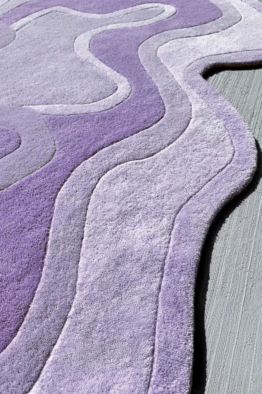 . Luxury Lavender Wool Rug