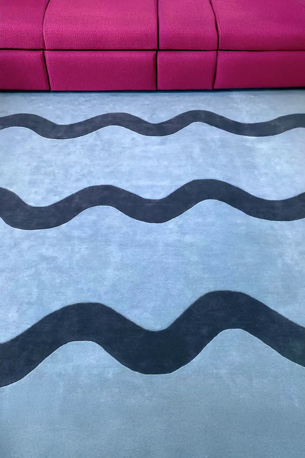 Abstract Wavy Stripe Area Carpet