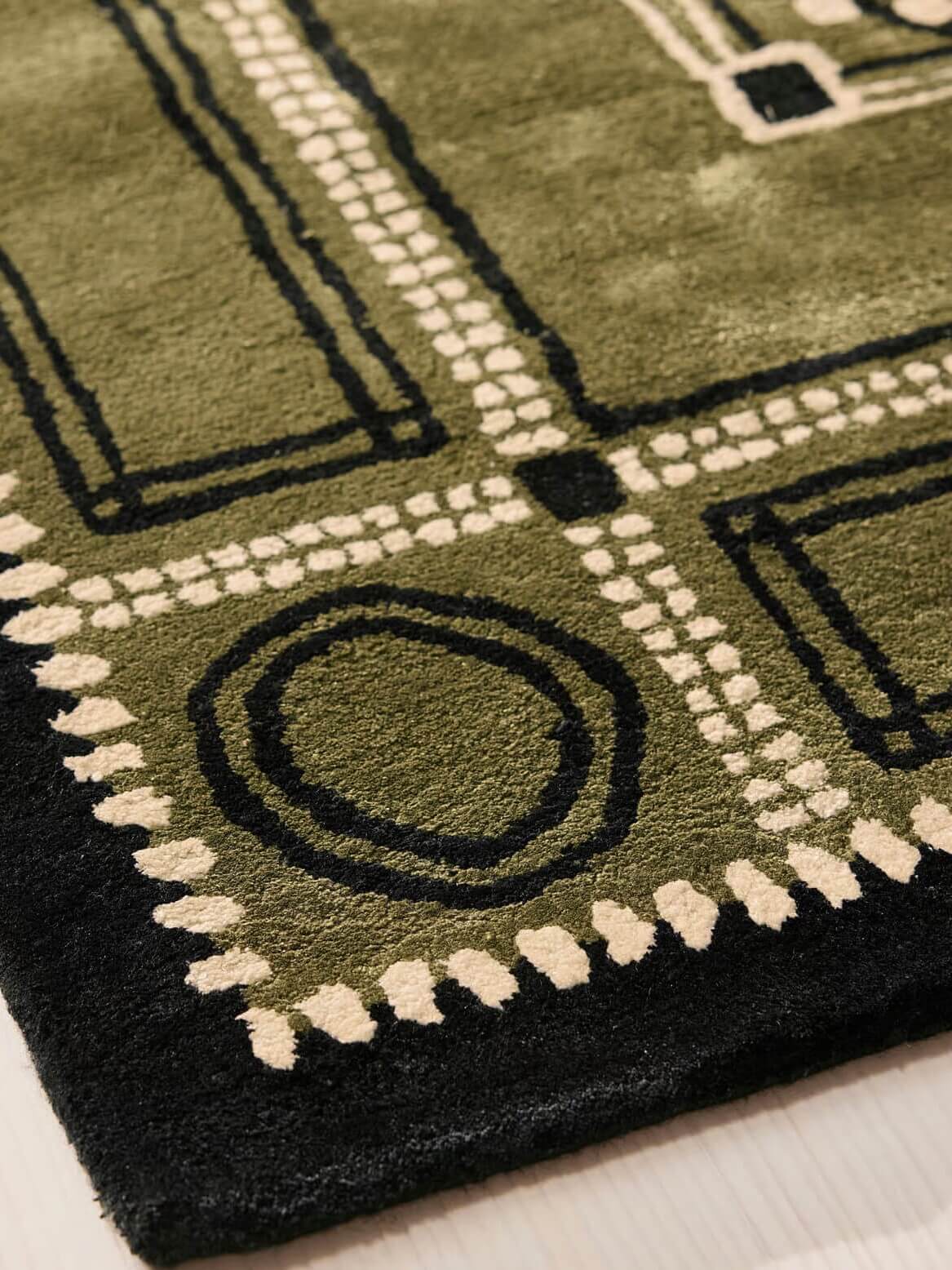 Olive Heritage Border Hand Tufted Rug