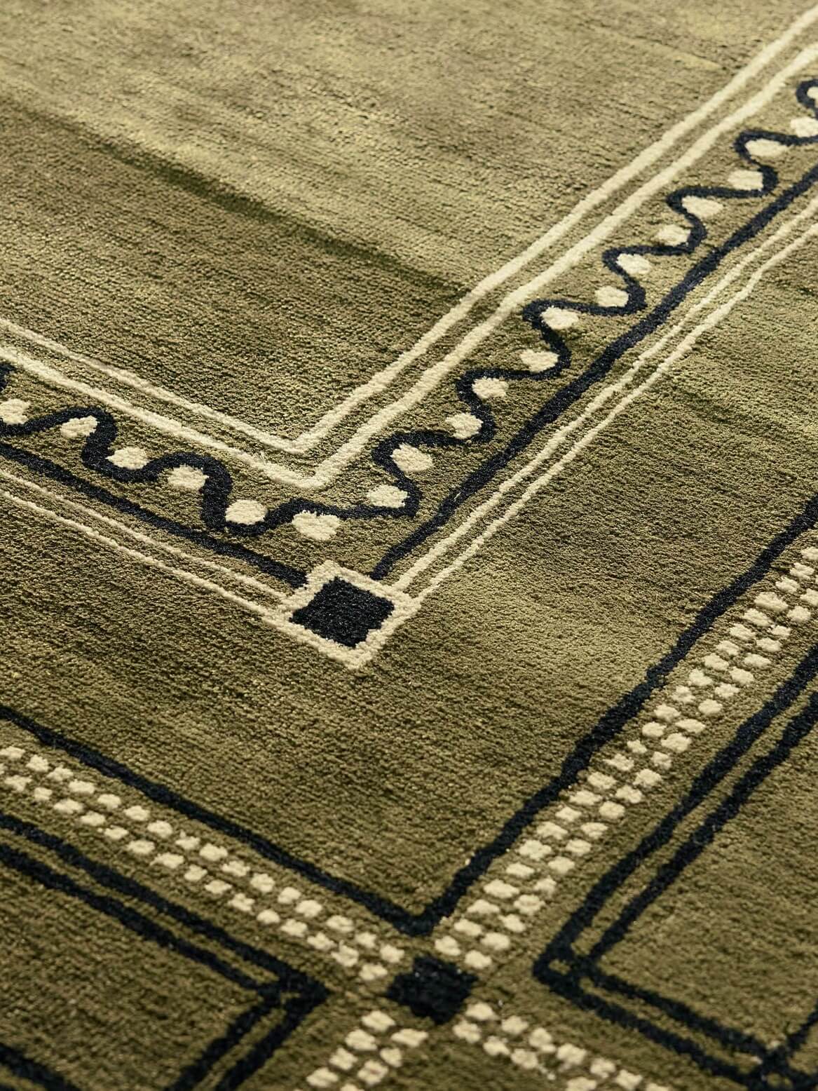 Olive Heritage Border Hand Tufted Rug