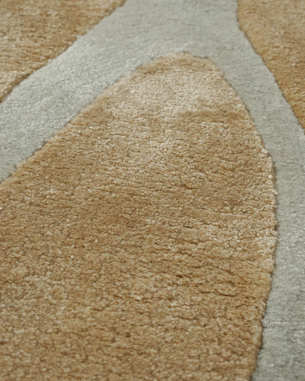 Japandi Irregular Vein Carved Wool Rug