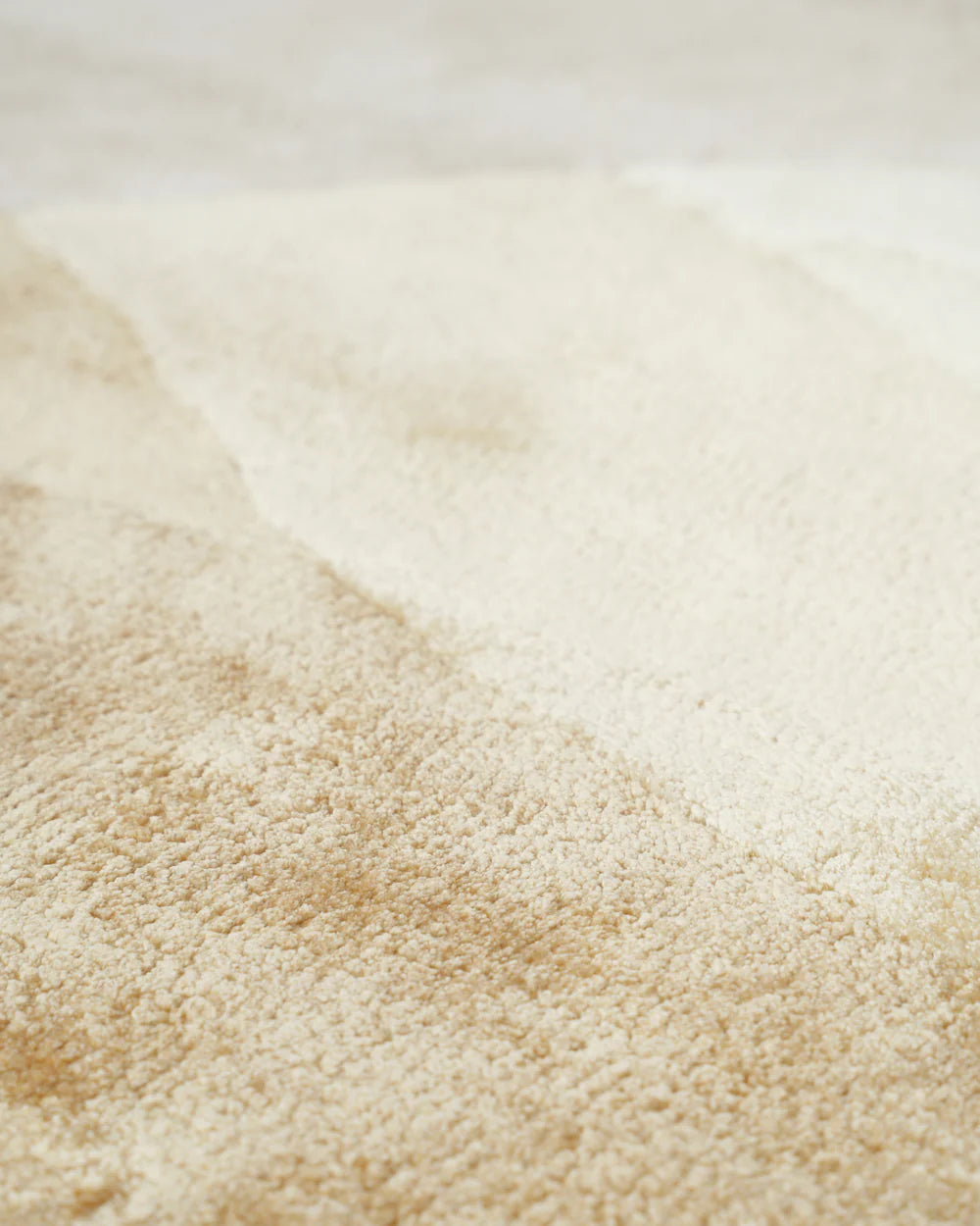 Ivory Horizon Luxury Organic Wool Area Rug