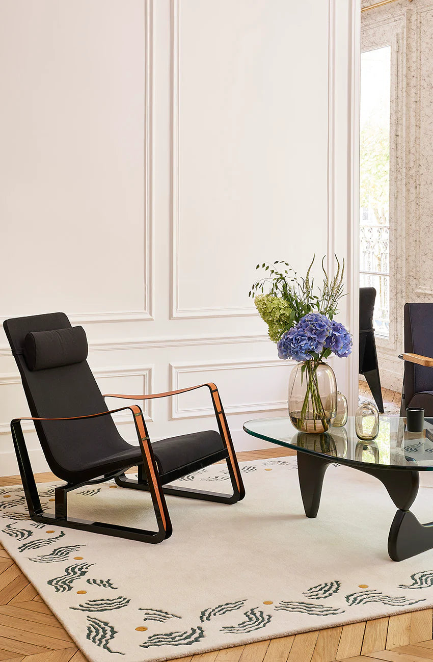 Elegant Handmade Carpet with Organic Border Design