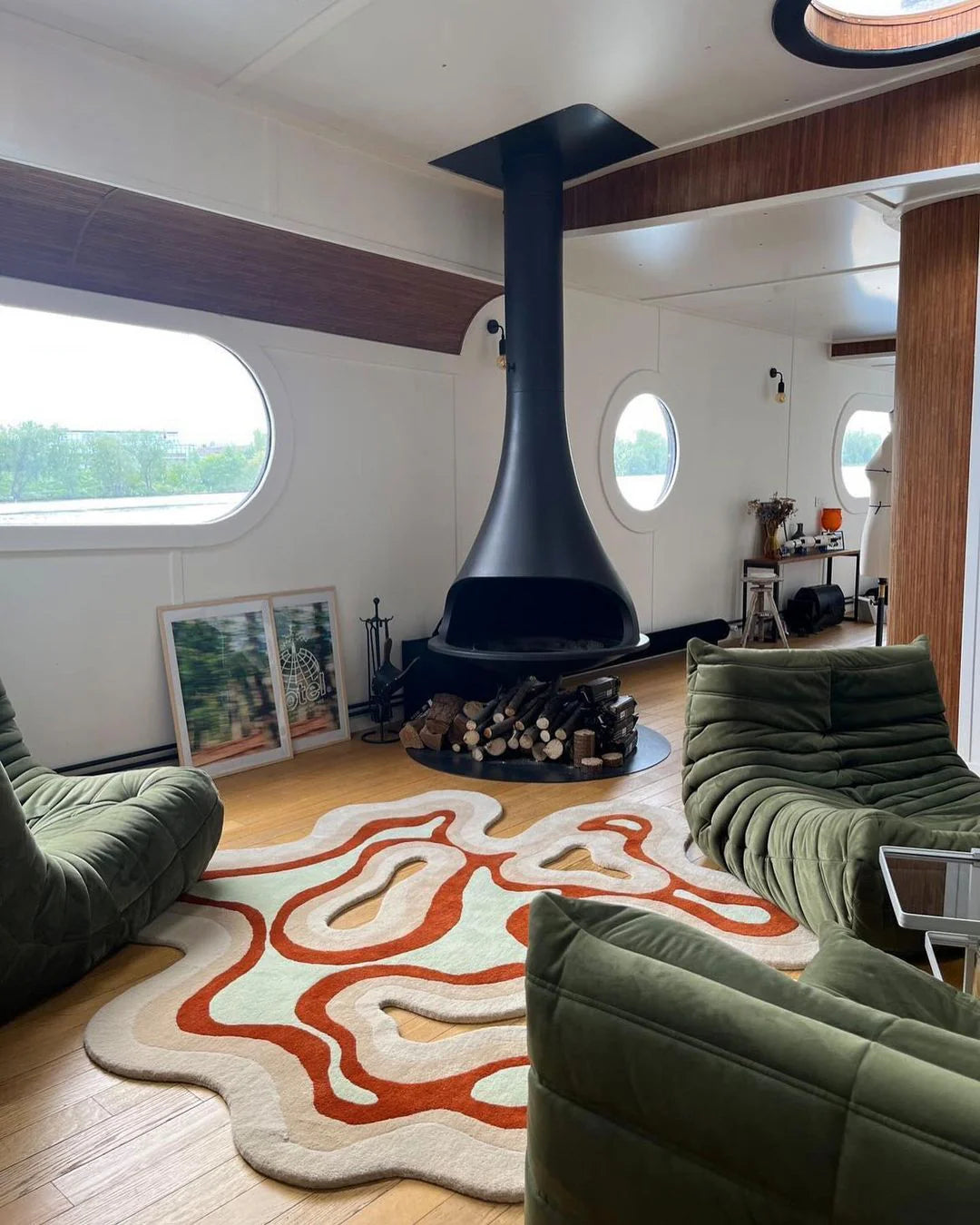 Irregular Shaped Handmade Wool Rug | Modern Colourful Stripe Premium Area Rug Perfect for Home Decor