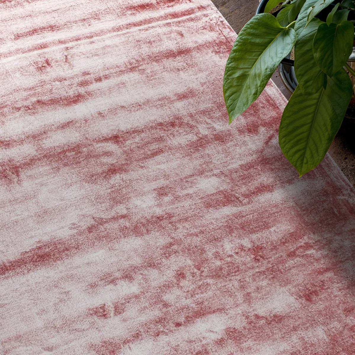 Textured Dusty Mauve Pink Abrash Wash Viscose Carpet